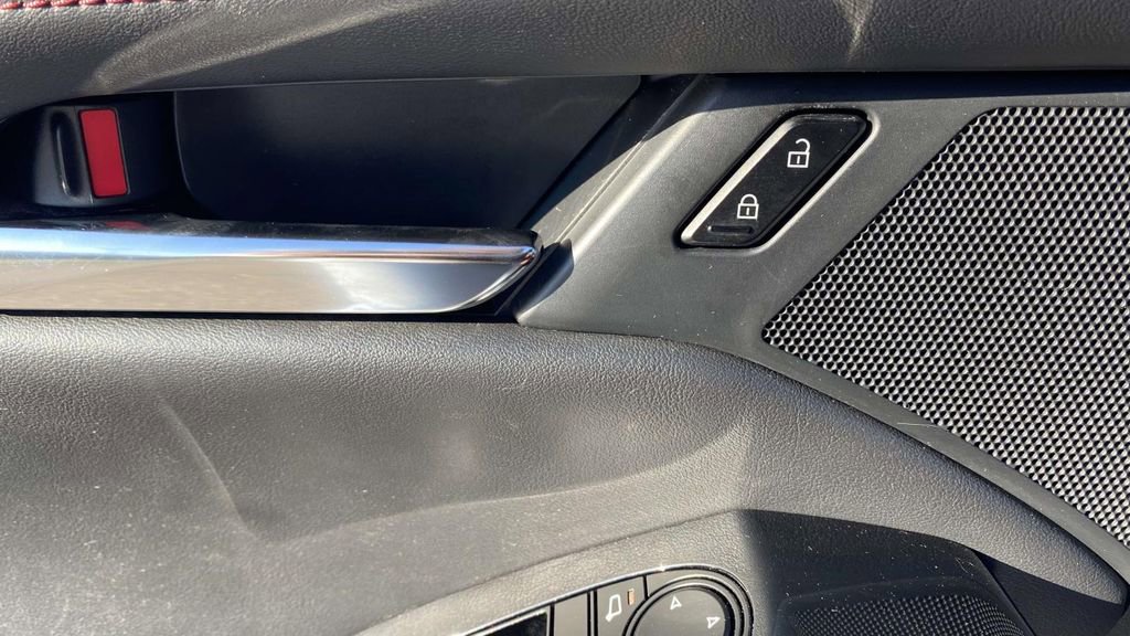 Used 2024 MAZDA MAZDA3 s image 14