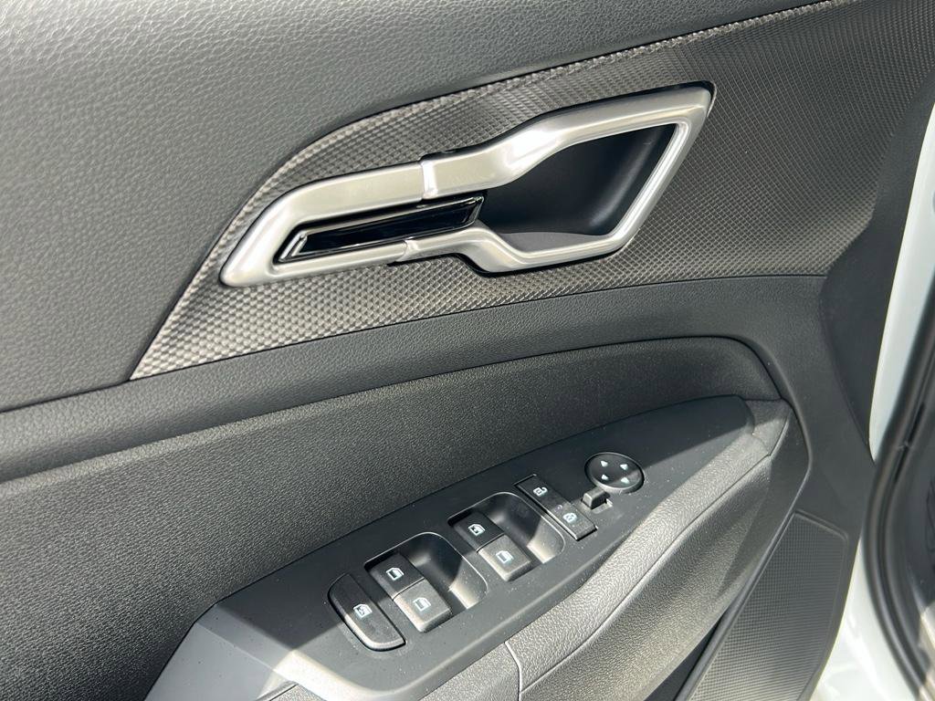 New 2025 Kia Sportage LX image 17
