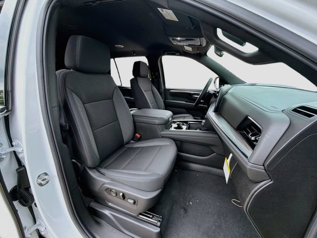 New 2026 Chevrolet Tahoe LS w/ LPO, Dark Essentials Package AWD/4WD image 31