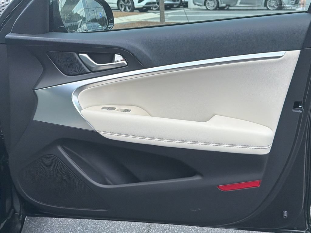 New 2026 Genesis G70 2.5T RWD image 16