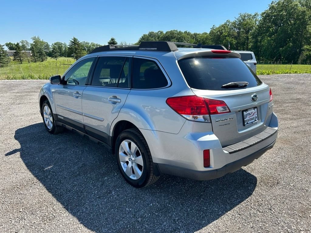 Used 2012 Subaru Outback 2.5i Limited w/ Moonroof Pkg AWD/4WD image 5
