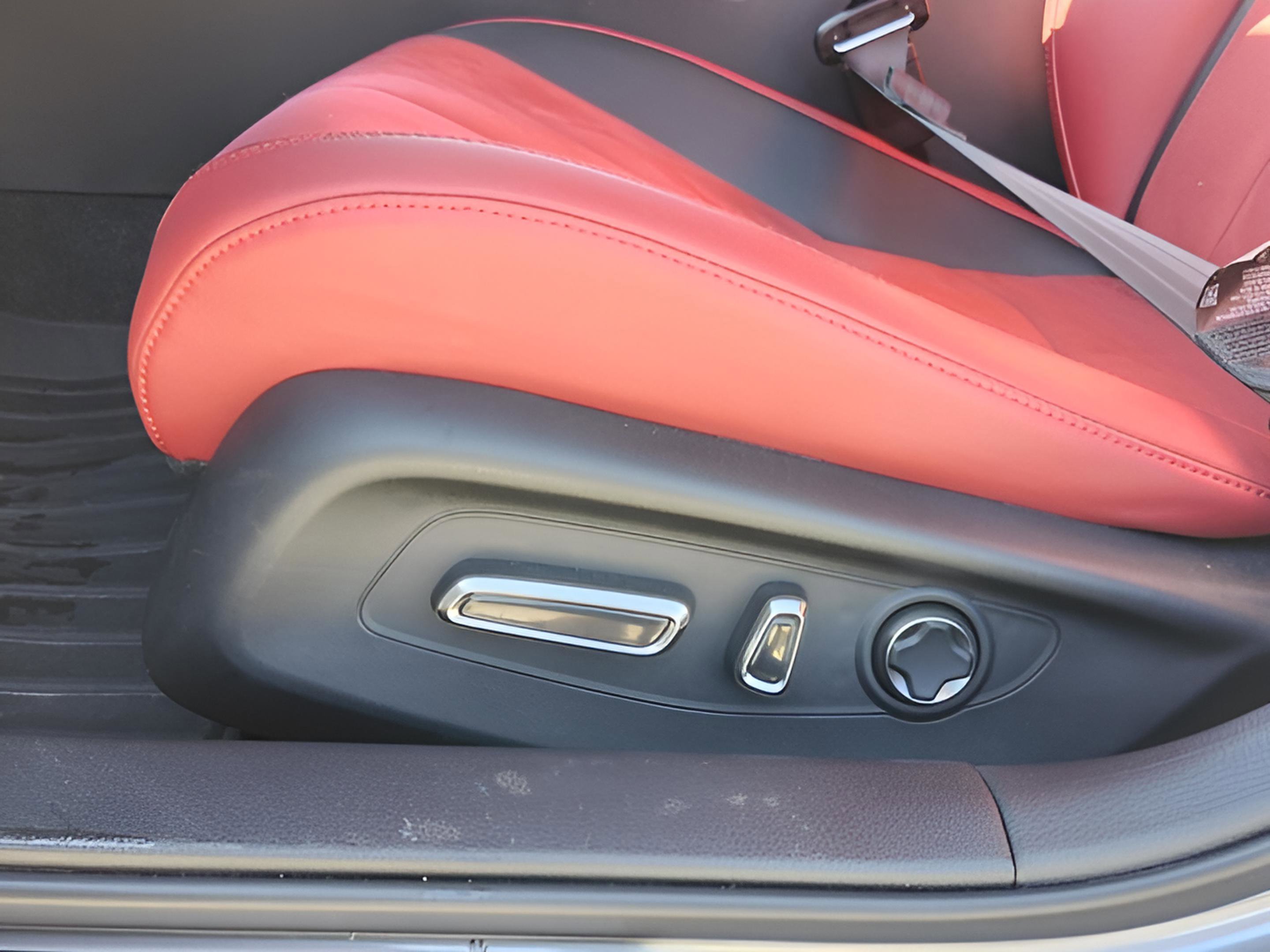 Used 2025 Acura Integra A-Spec image 10