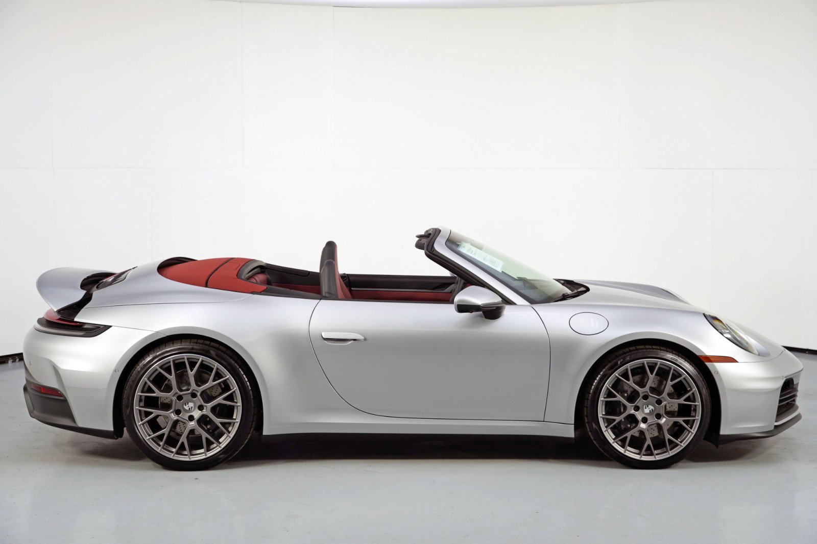 Used 2025 Porsche 911 Carrera image 52