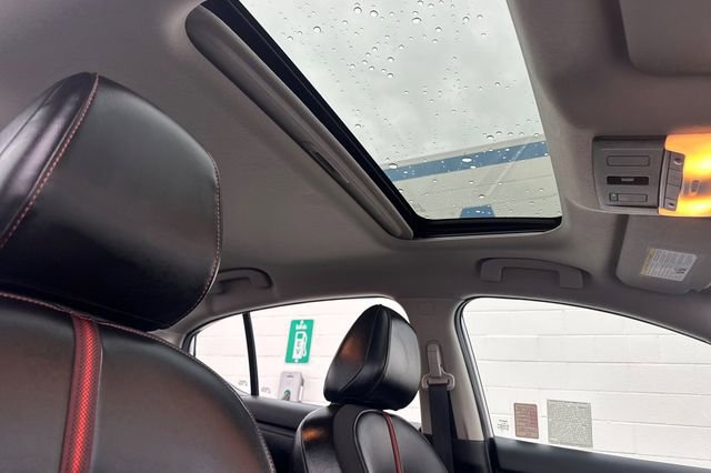 Used 2022 Nissan Sentra SR w/ SR Premium Package image 13