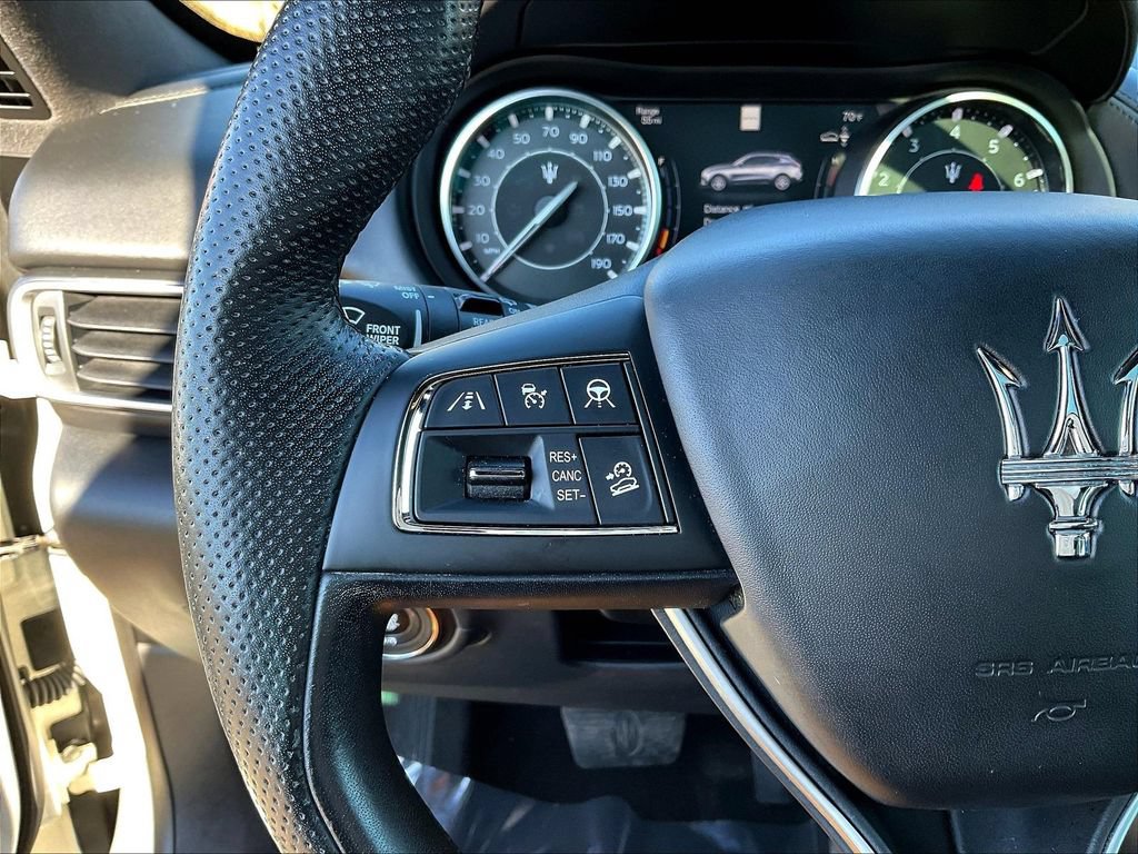 Used 2023 Maserati Levante GT AWD/4WD image 11