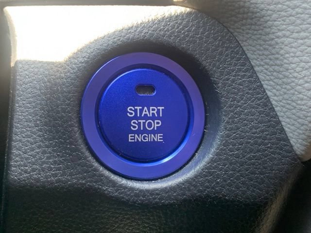 Used 2020 Toyota RAV4 XLE Premium FWD image 18