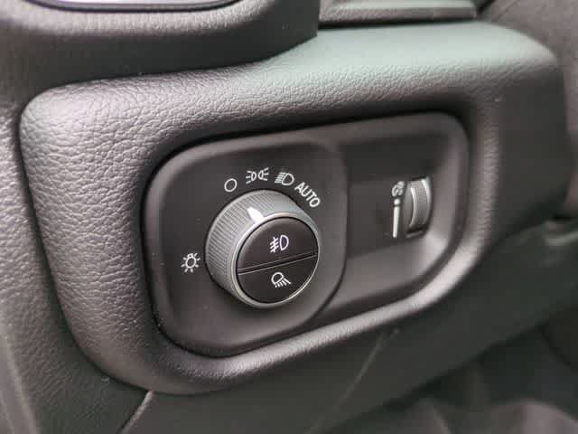 New 2026 RAM 2500 Big Horn AWD/4WD image 17