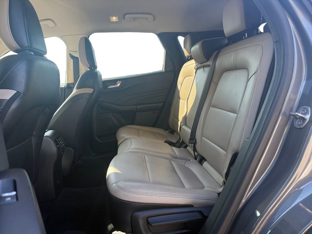 Used 2021 Ford Escape SEL image 8
