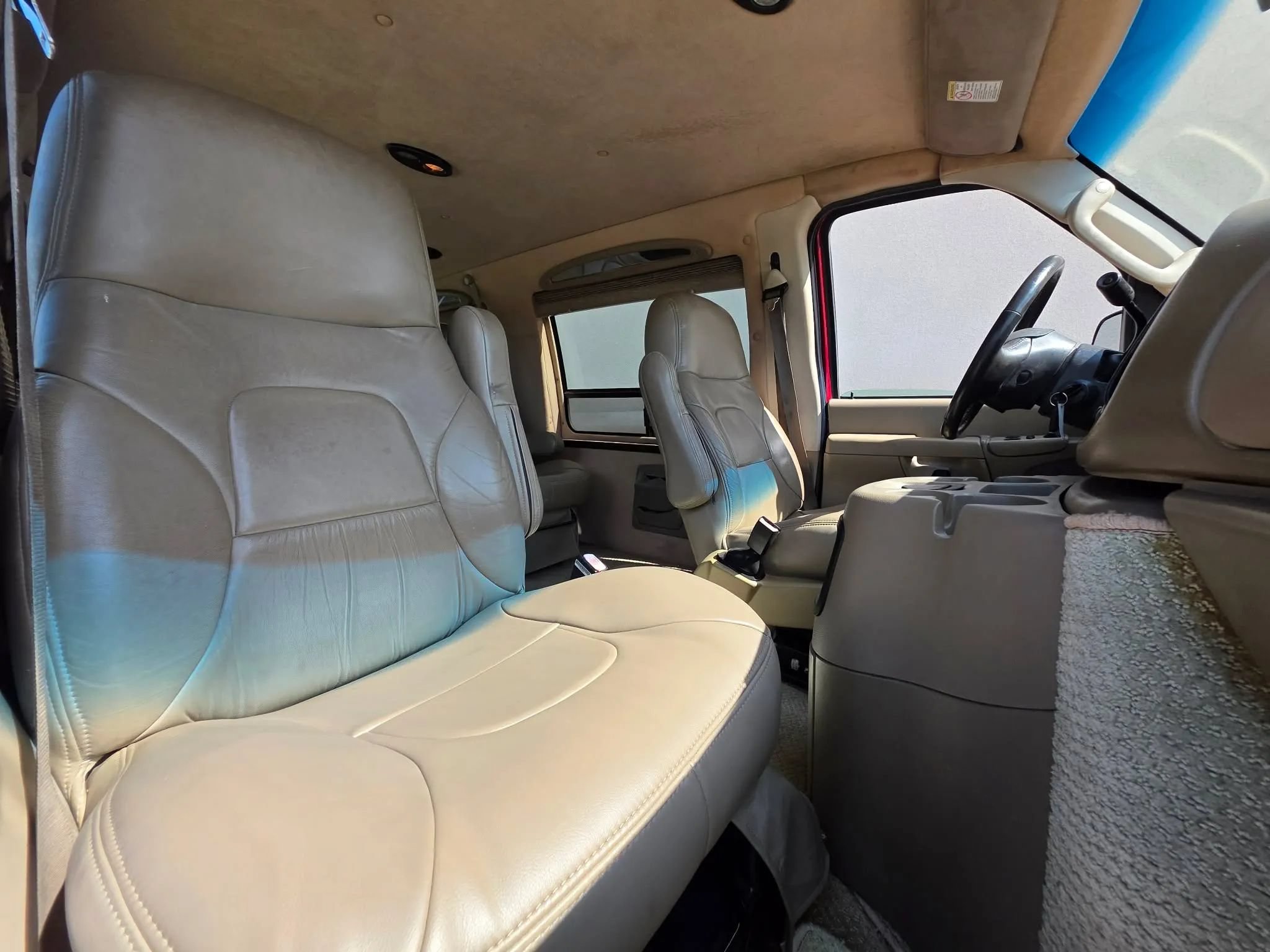Used 2003 Ford E-150 and Econoline 150 RWD image 14