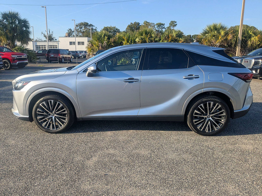 Used 2024 Lexus RX 350 Premium w/ Cold Area Package FWD image 7