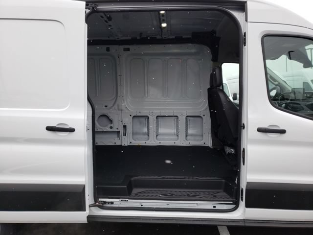 New 2026 Ford Transit 250 148 Medium Roof RWD image 23