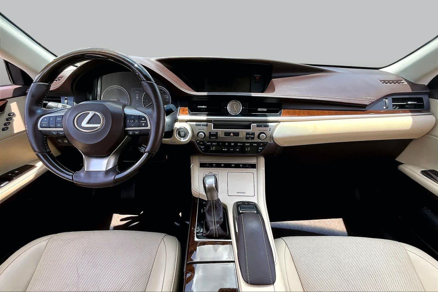 Used 2016 Lexus ES 350 FWD image 16