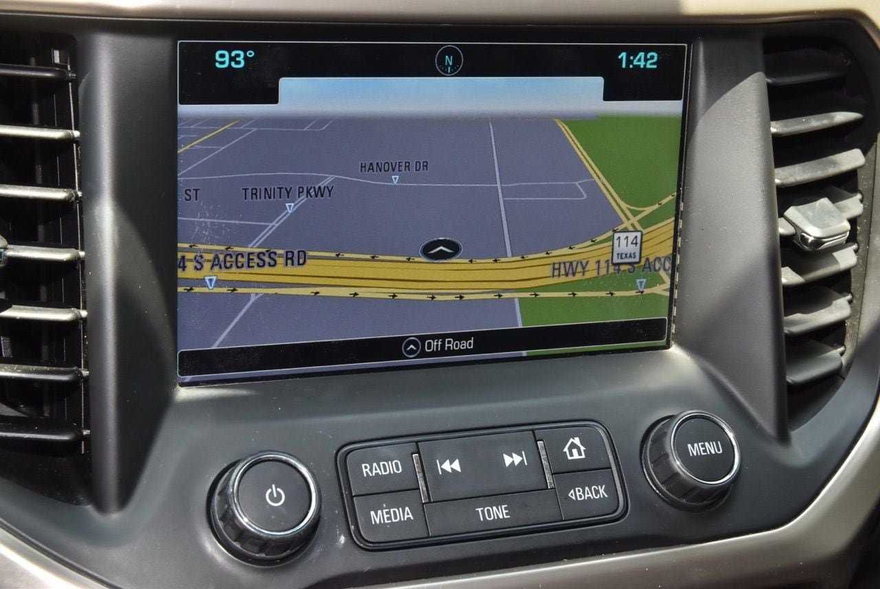 Used 2018 GMC Acadia Denali w/ Technology Package FWD image 28