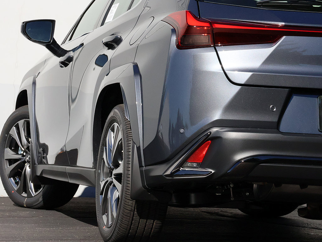 New 2026 Lexus UX 300h AWD w/ Accessory Package (2T) image 8