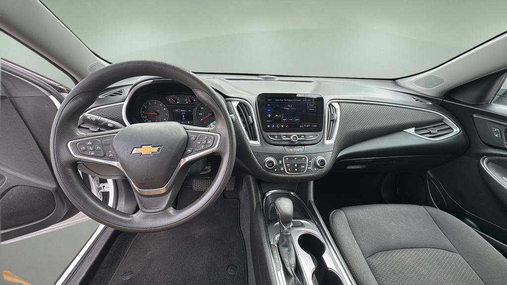 Used 2023 Chevrolet Malibu LT FWD image 17