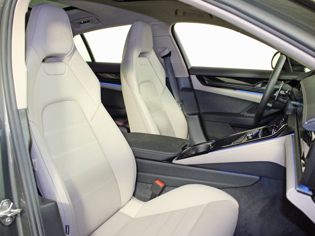 Certified 2026 Porsche Panamera 4 image 38