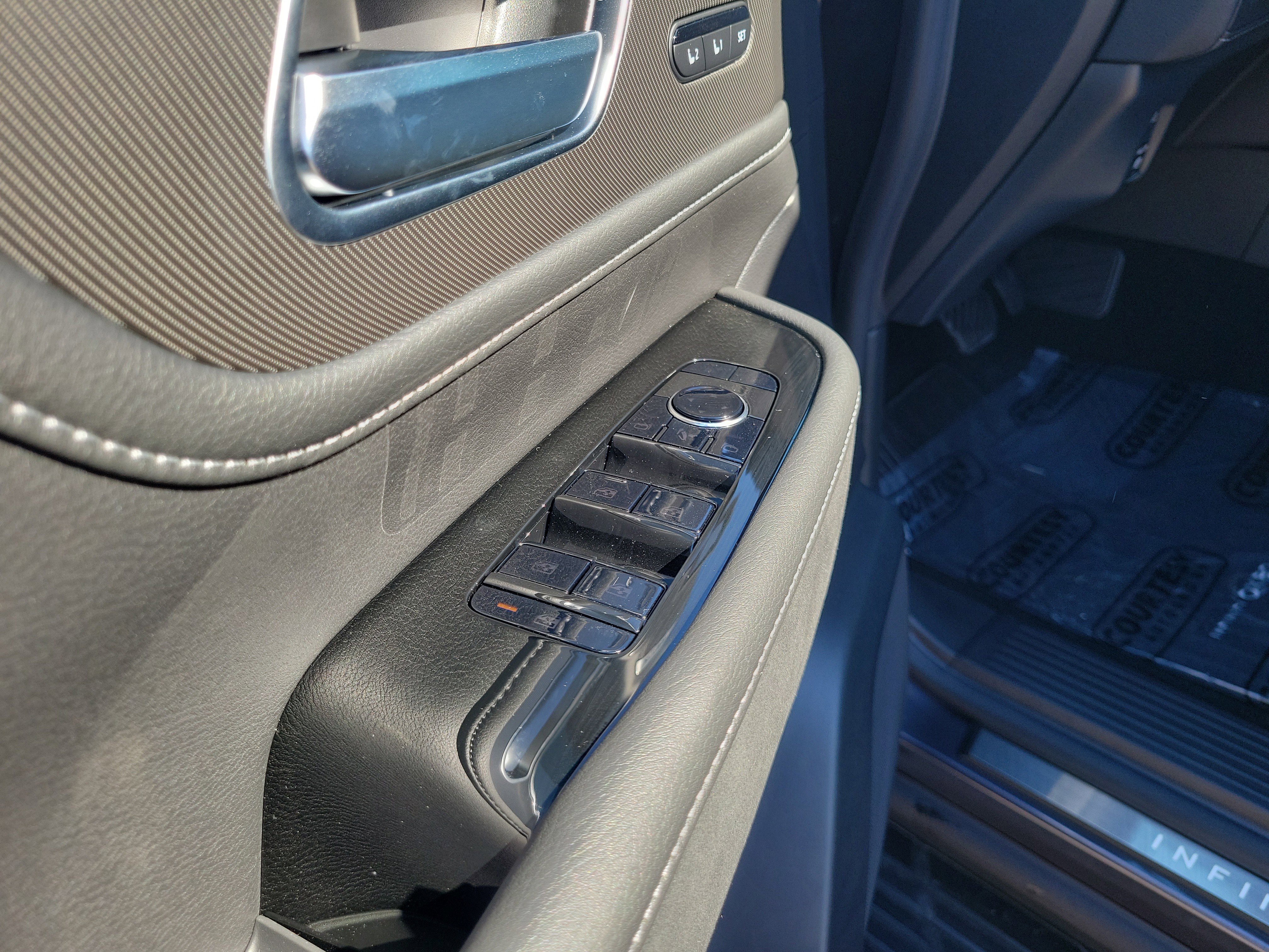 New 2026 INFINITI QX80 Luxe w/ Exterior Package image 16