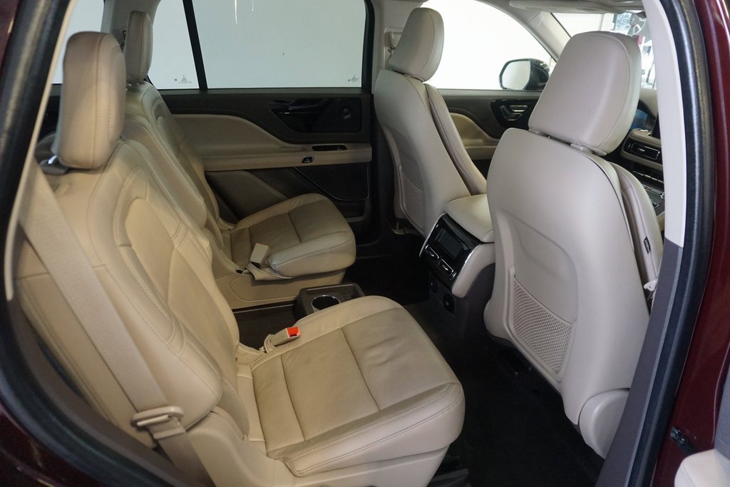 Used 2022 Lincoln Aviator Reserve w/ Equipment Group 201A image 24