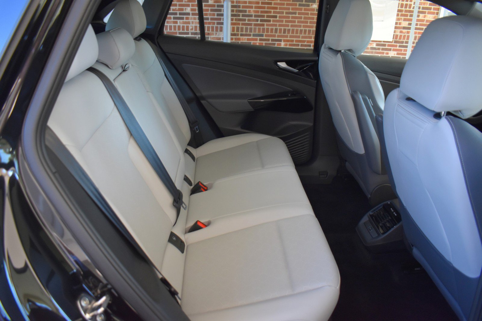 Used 2022 Volkswagen ID.4 Pro S AWD/4WD image 37