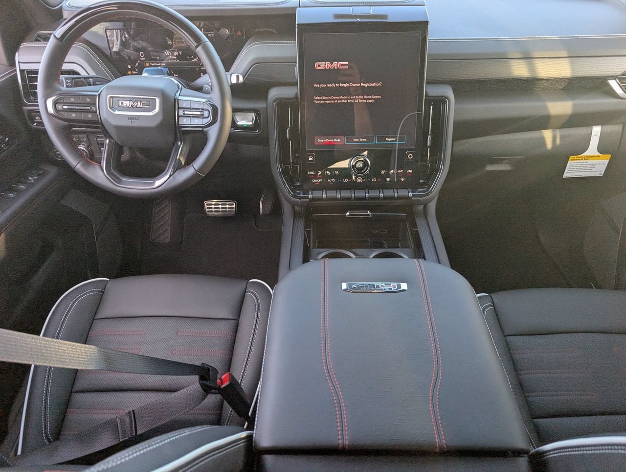 New 2026 GMC Yukon AT4 Ultimate AWD/4WD image 8