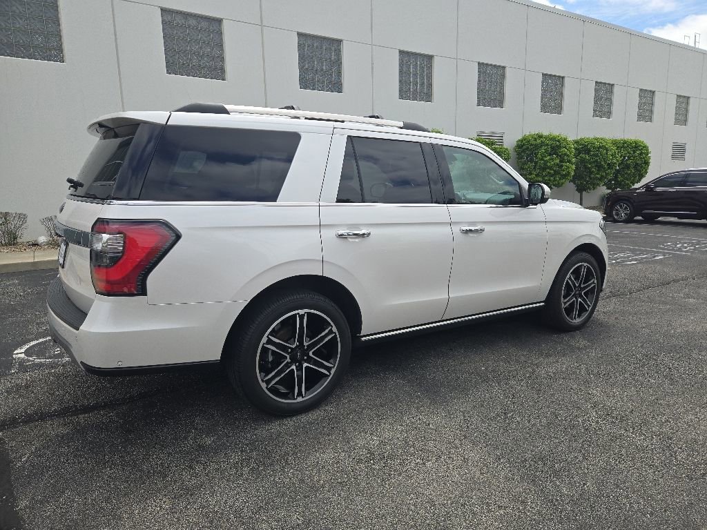 Used 2019 Ford Expedition Limited w/ Special Edition Package RWD image 8