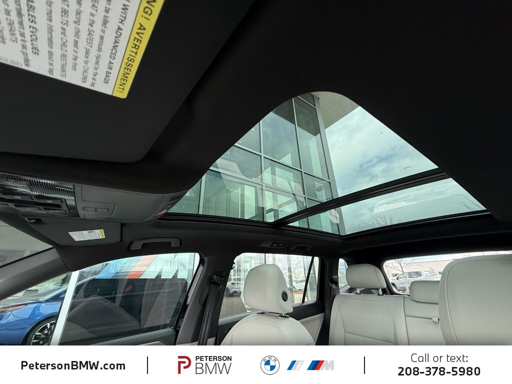 Used 2023 Volkswagen Tiguan SE R-Line image 34