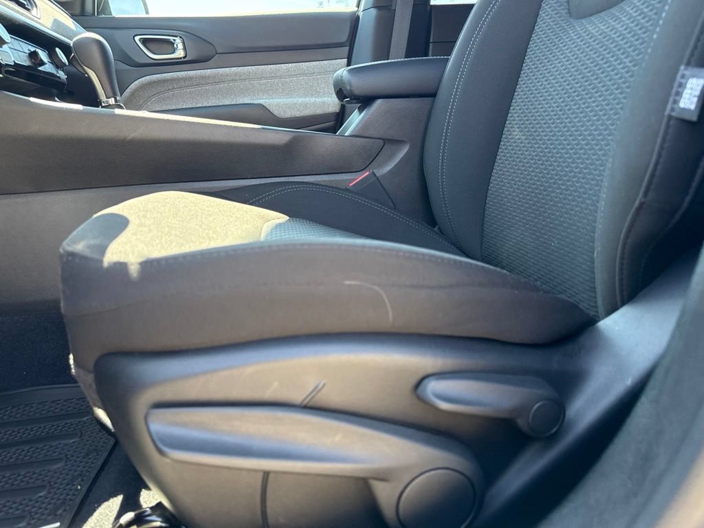 Used 2025 Jeep Compass Sport AWD/4WD image 20