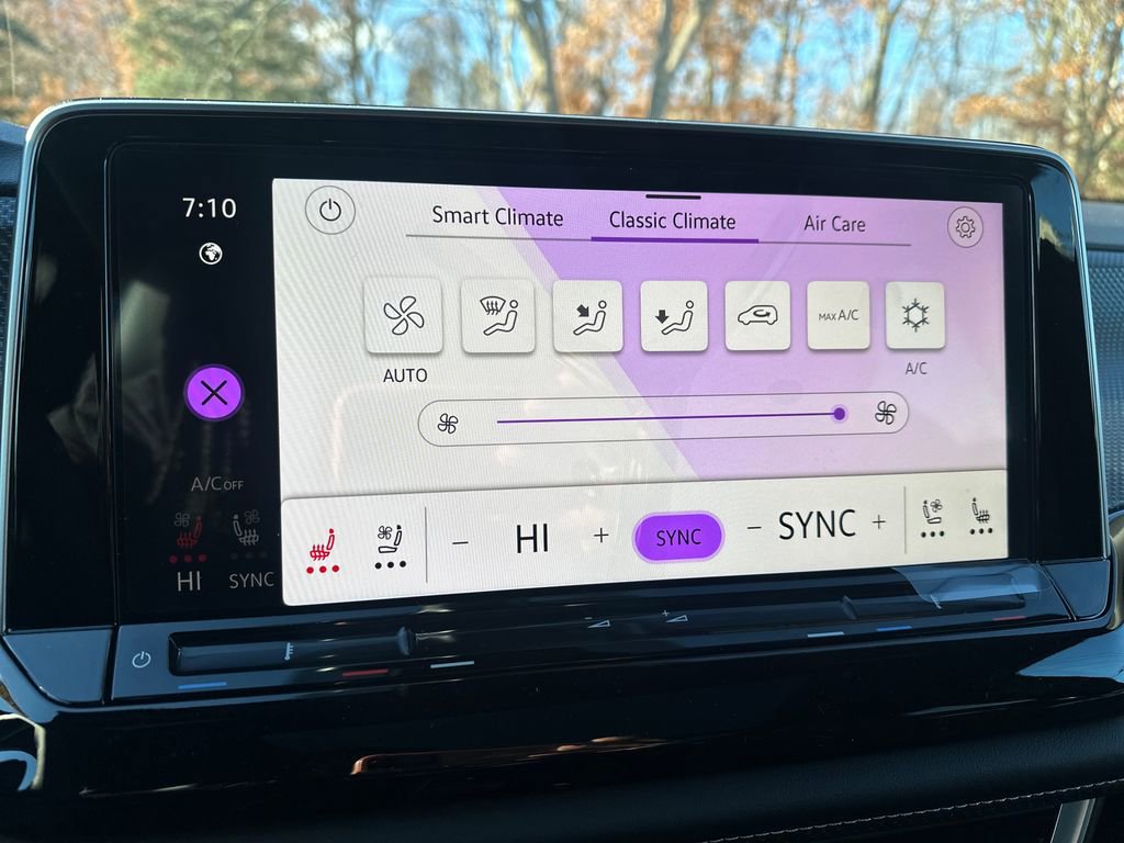 New 2026 Volkswagen Atlas Cross Sport SEL Premium R-Line image 11