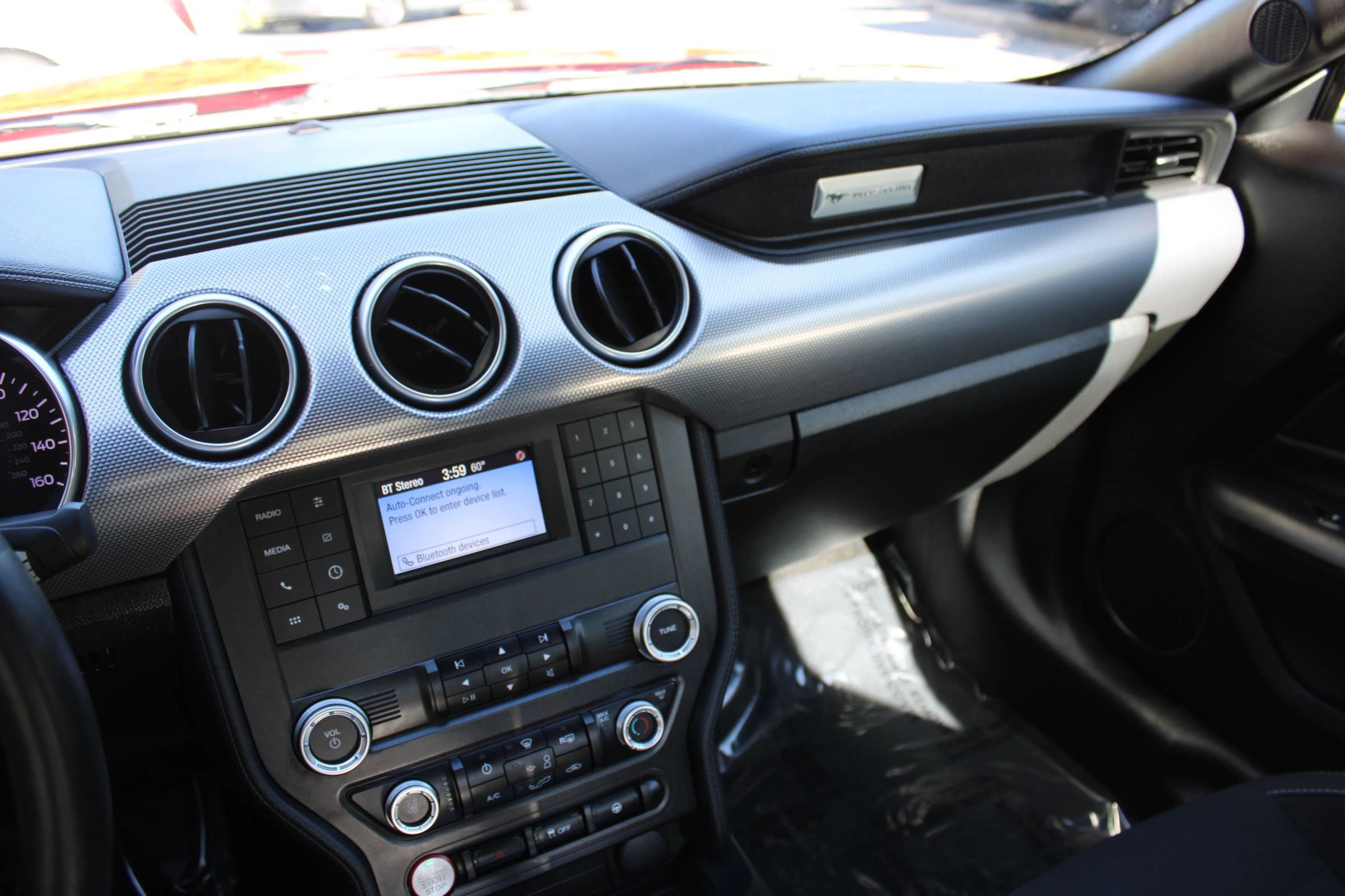 Used 2019 Ford Mustang GT w/ Black Accent Package RWD image 13