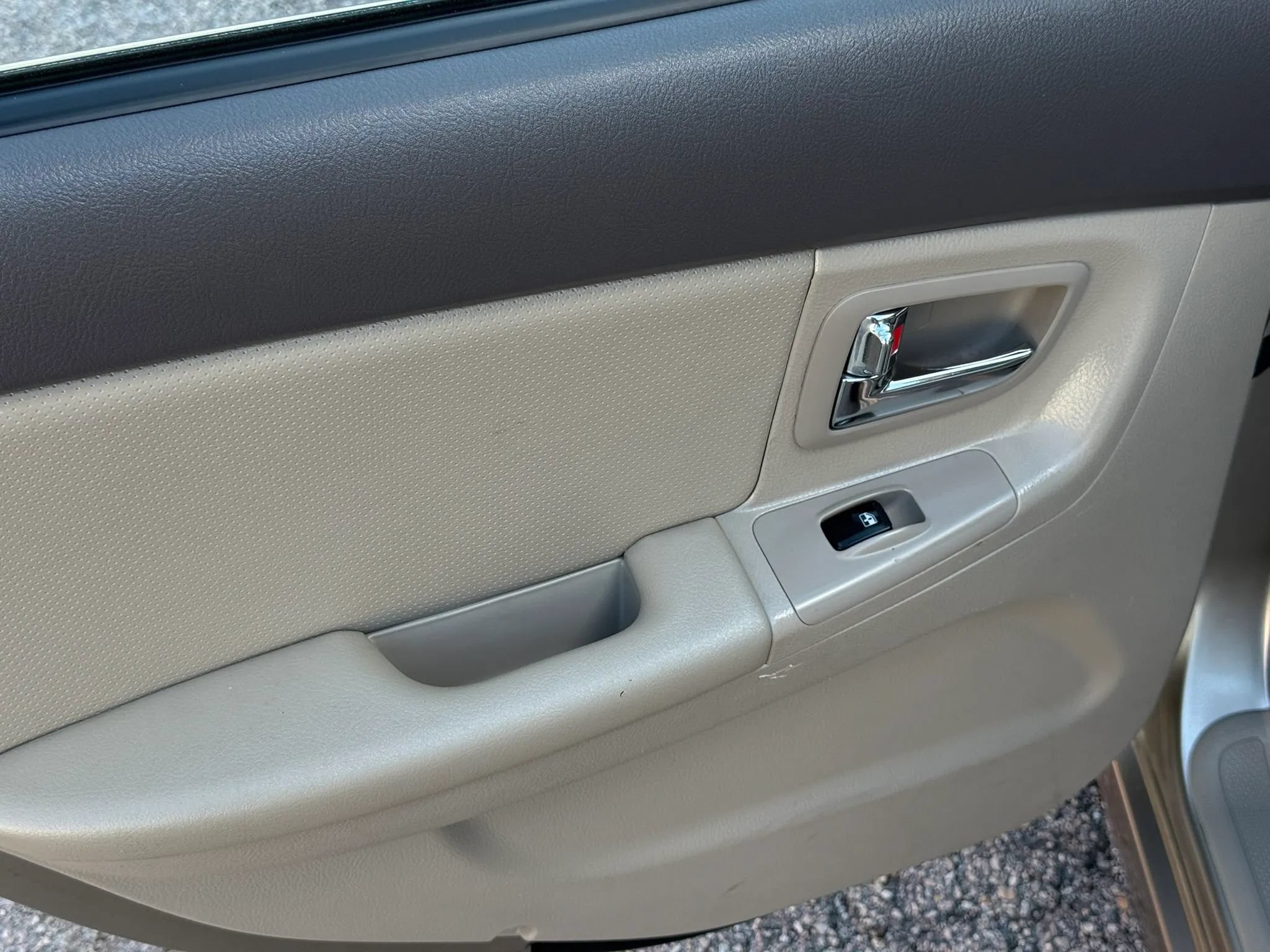 Used 2008 Kia Spectra EX FWD image 16