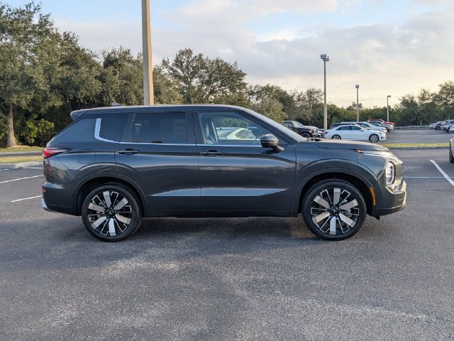New 2026 Mitsubishi Outlander SE FWD image 5