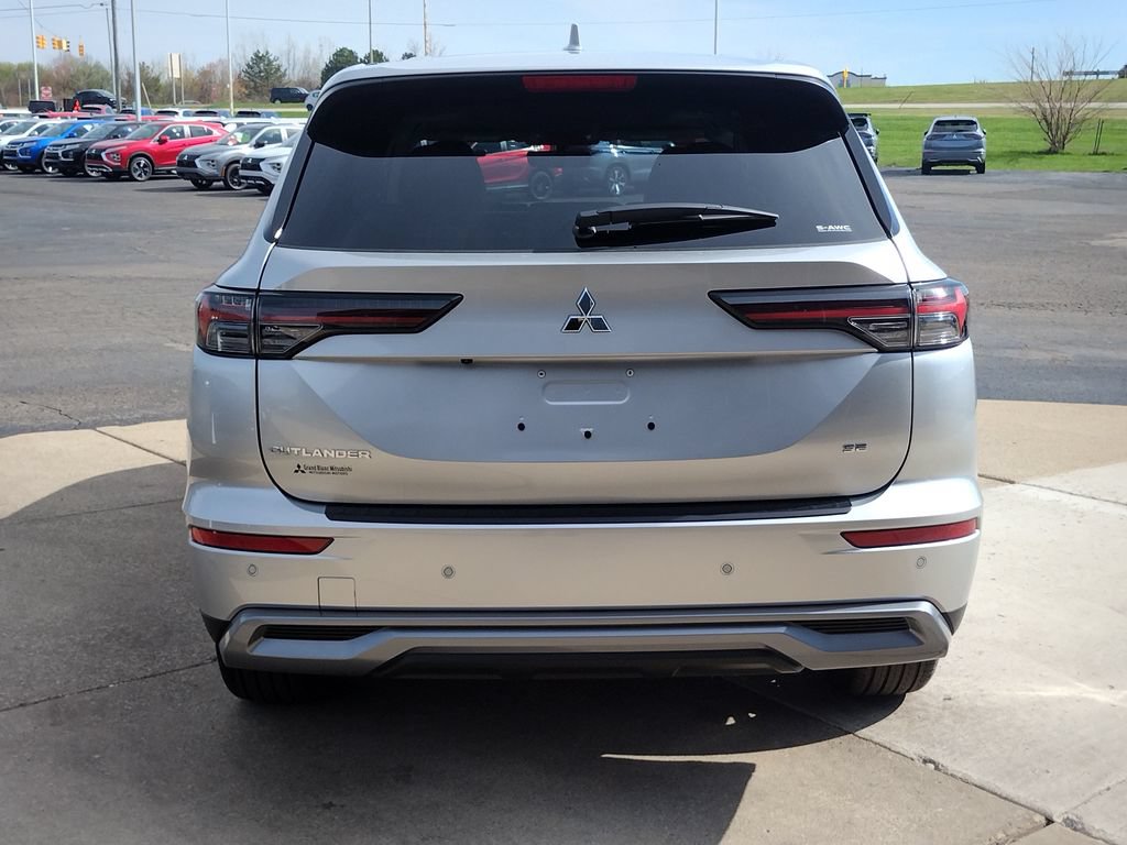 New 2026 Mitsubishi Outlander SE AWD/4WD image 17
