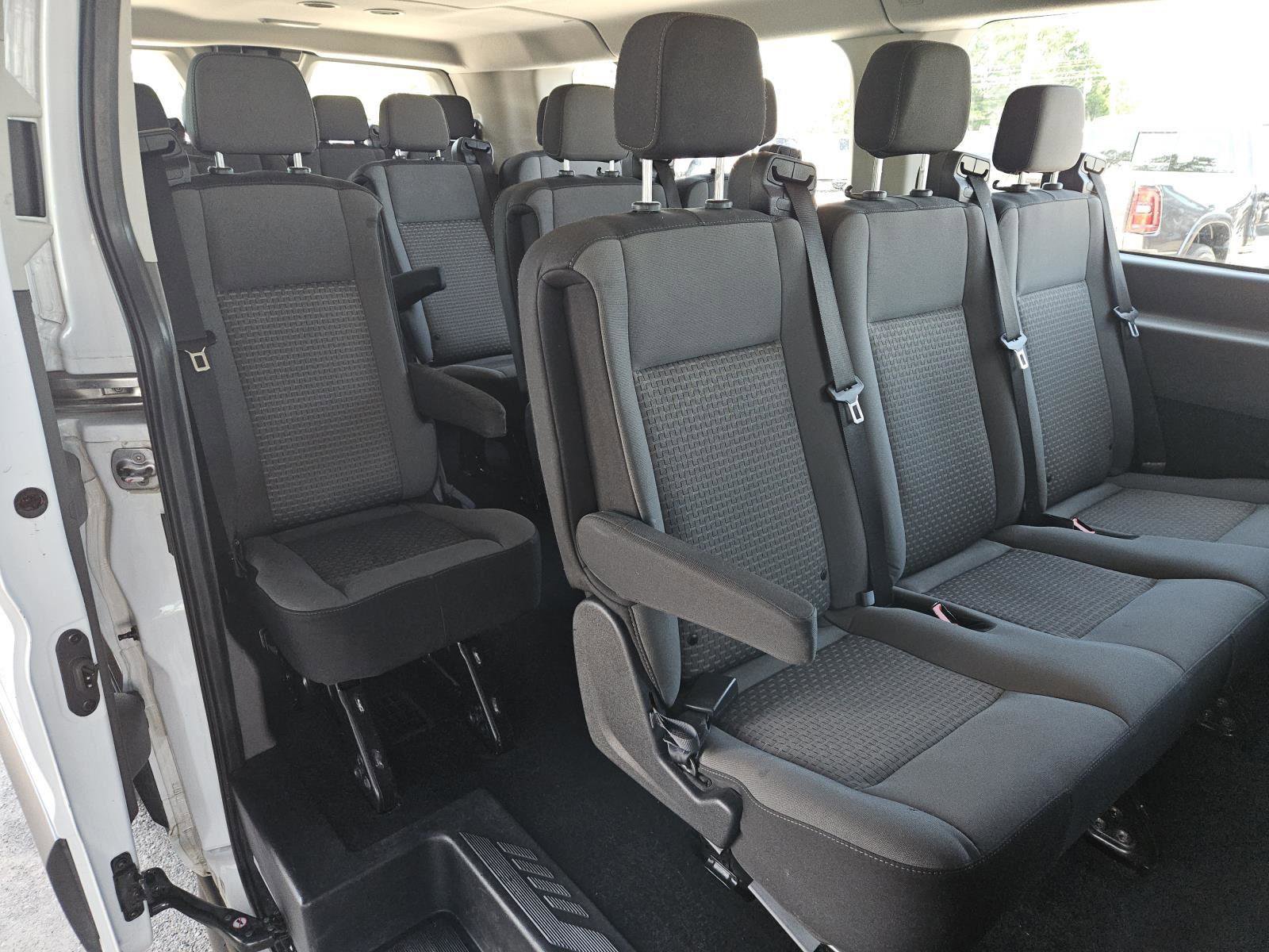 Used 2023 Ford Transit 350 XLT image 30
