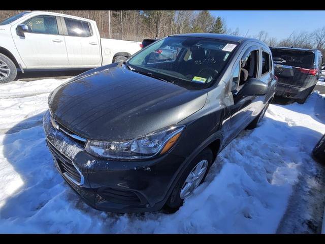 Used 2020 Chevrolet Trax LS image 1