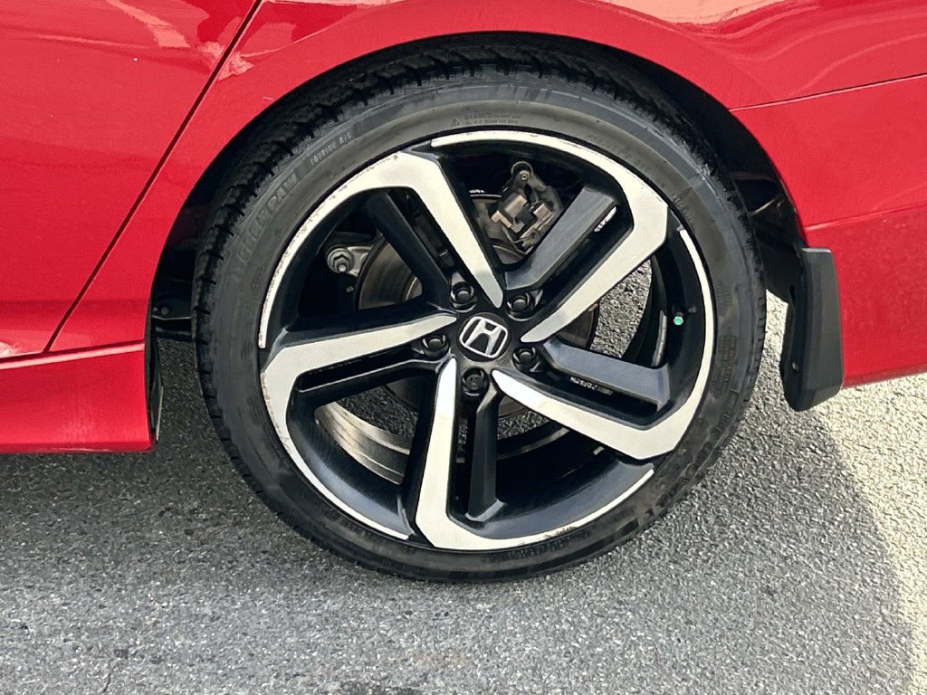 Used 2019 Honda Accord Sport image 11