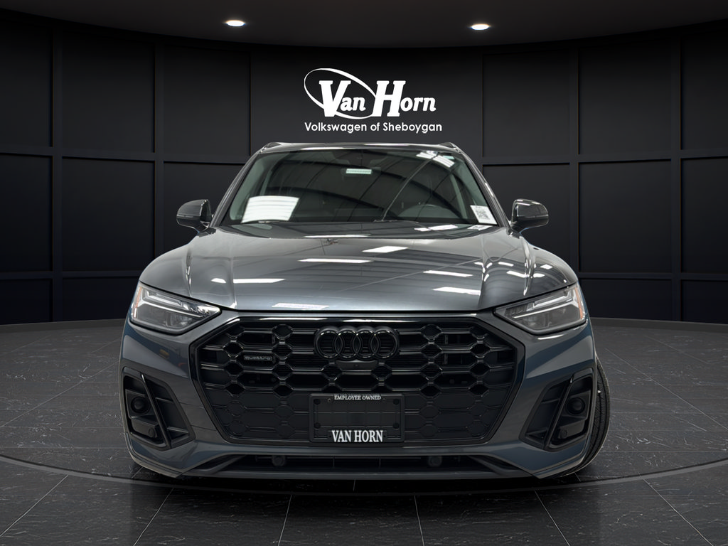 Used 2022 Audi Q5 e Premium Plus w/ Premium Plus Package AWD/4WD image 2