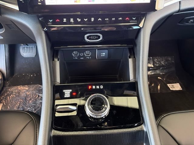New 2026 Jeep Grand Cherokee L Limited w/ Limited Altitude Package AWD/4WD image 14