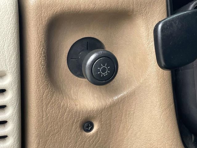 Used 2000 Jeep Wrangler Sahara image 21