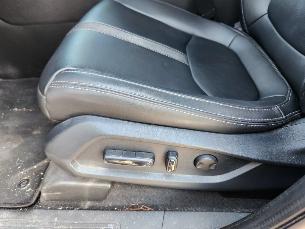 Used 2023 Honda Pilot EX-L image 12