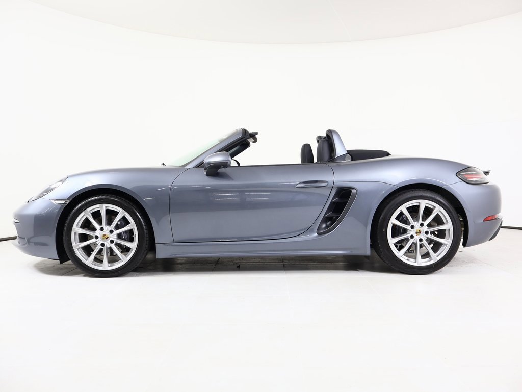 Used 2025 Porsche 718 Boxster image 2