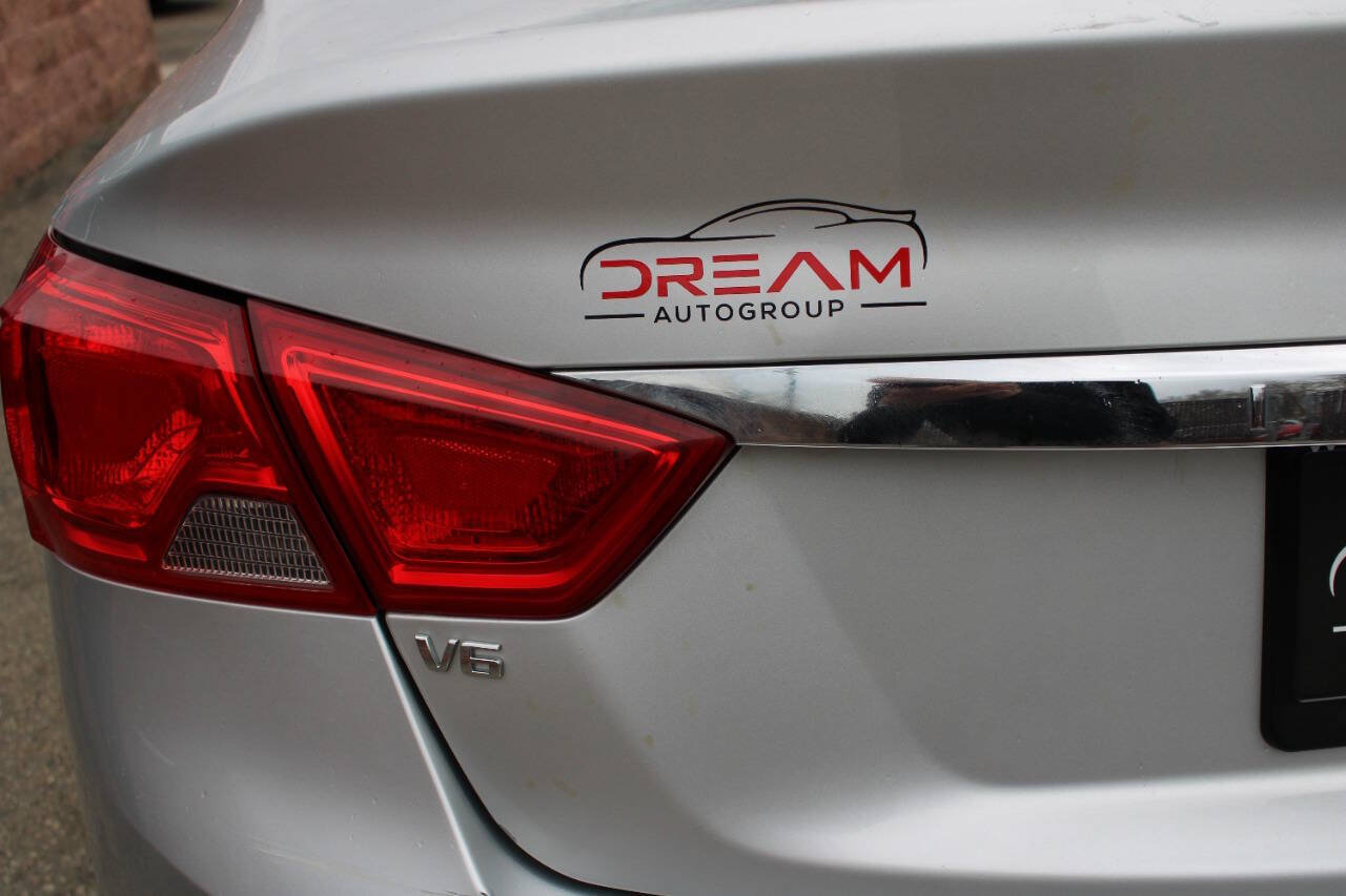 Used 2019 Chevrolet Impala LT FWD image 34