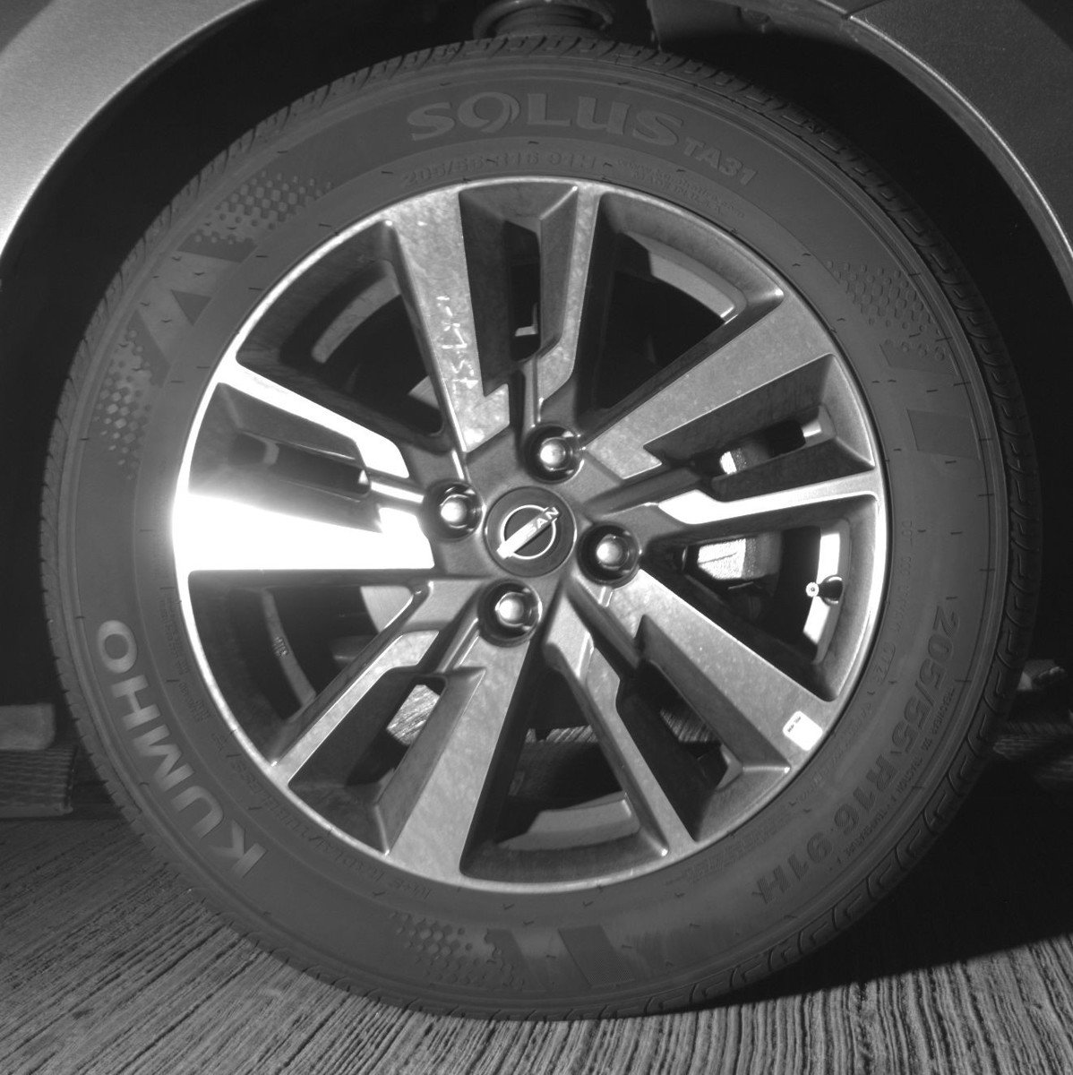 Used 2025 Nissan Versa SV image 13