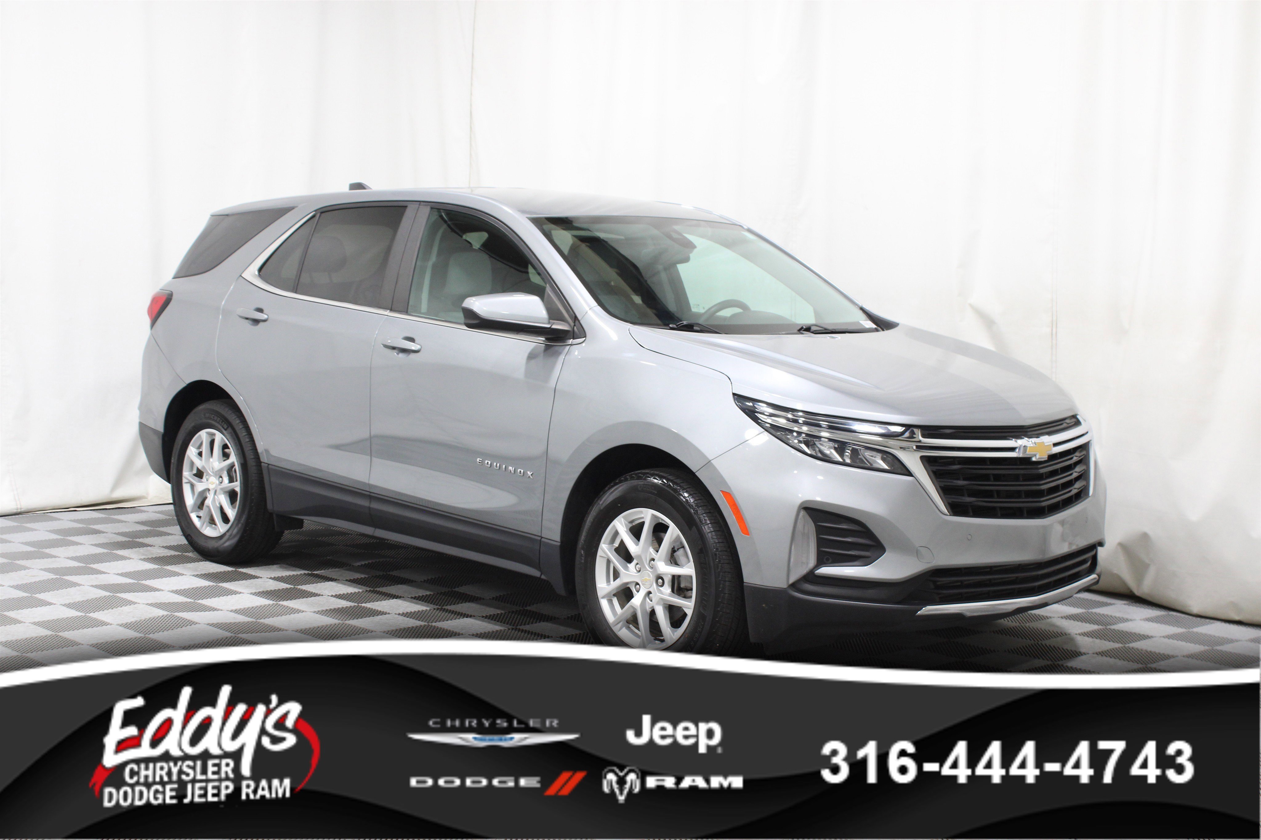 Used 2023 Chevrolet Equinox LT w/ LPO, Floor Liner Package image 1