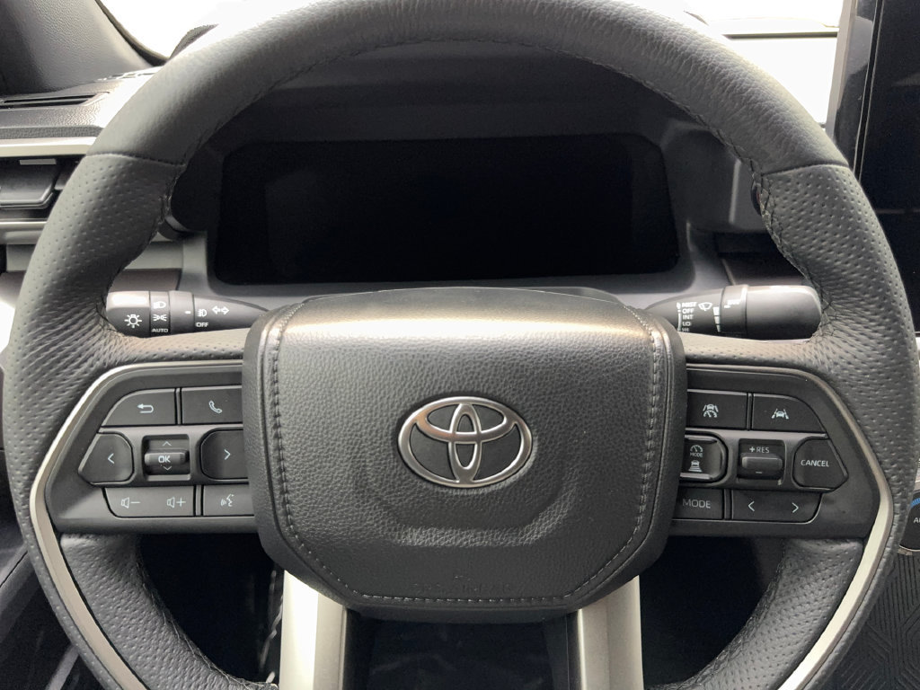 Used 2025 Toyota Tacoma TRD Sport AWD/4WD image 58