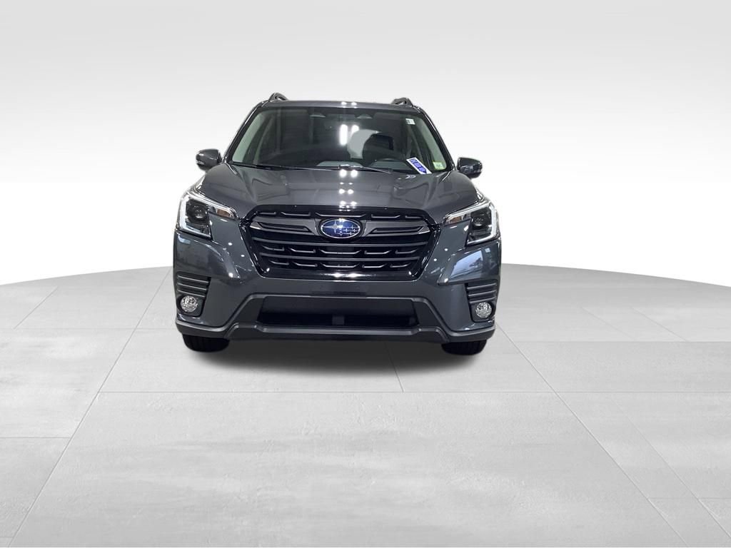 Used 2022 Subaru Forester Limited image 7