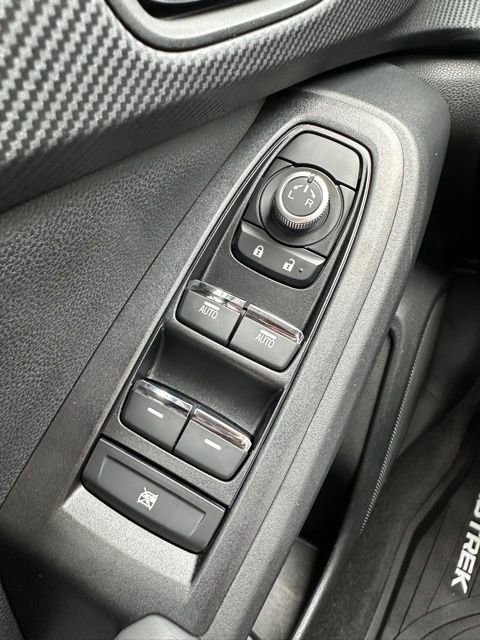 Used 2025 Subaru Crosstrek 2.5i Limited image 18