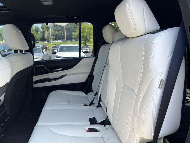 Certified 2024 Lexus LX 600 4WD w/ Appearance Package image 21