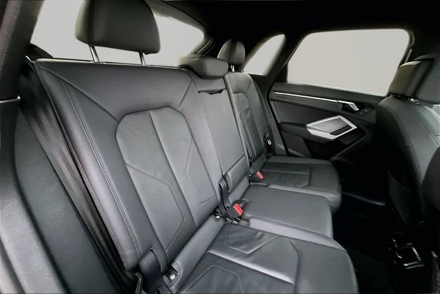 Used 2023 Audi Q3 2.0T Premium w/ Convenience Package AWD/4WD image 29