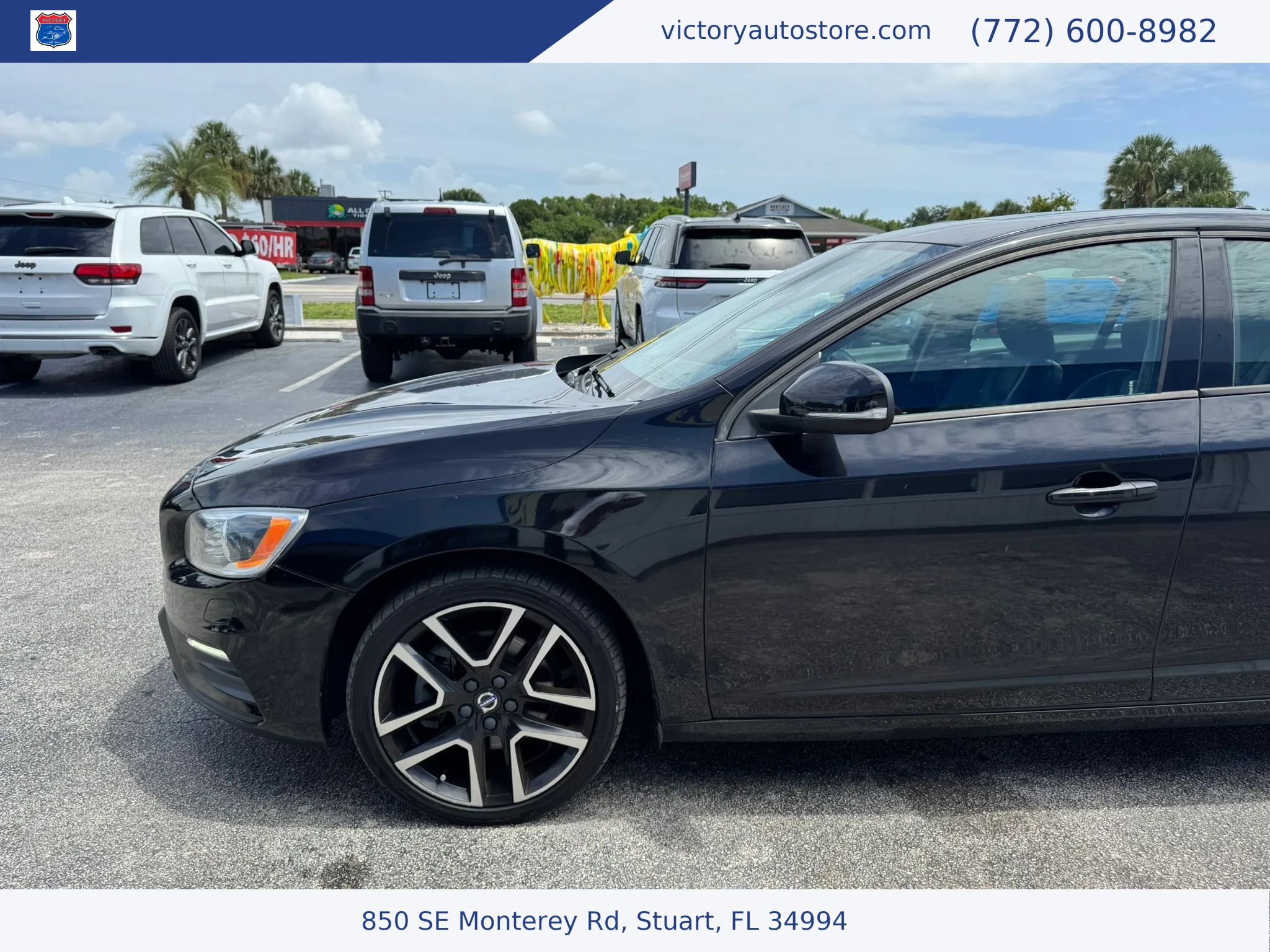 Used 2018 Volvo S60 T5 Dynamic w/ Vision Package FWD image 4