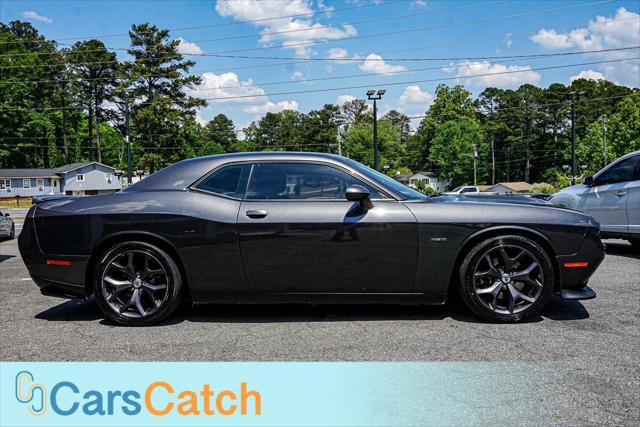 Used 2019 Dodge Challenger R/T RWD image 9